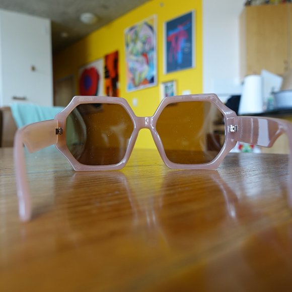 Polygonal Square Jelly Brown statement UV sunglasses - Picture 6 of 13